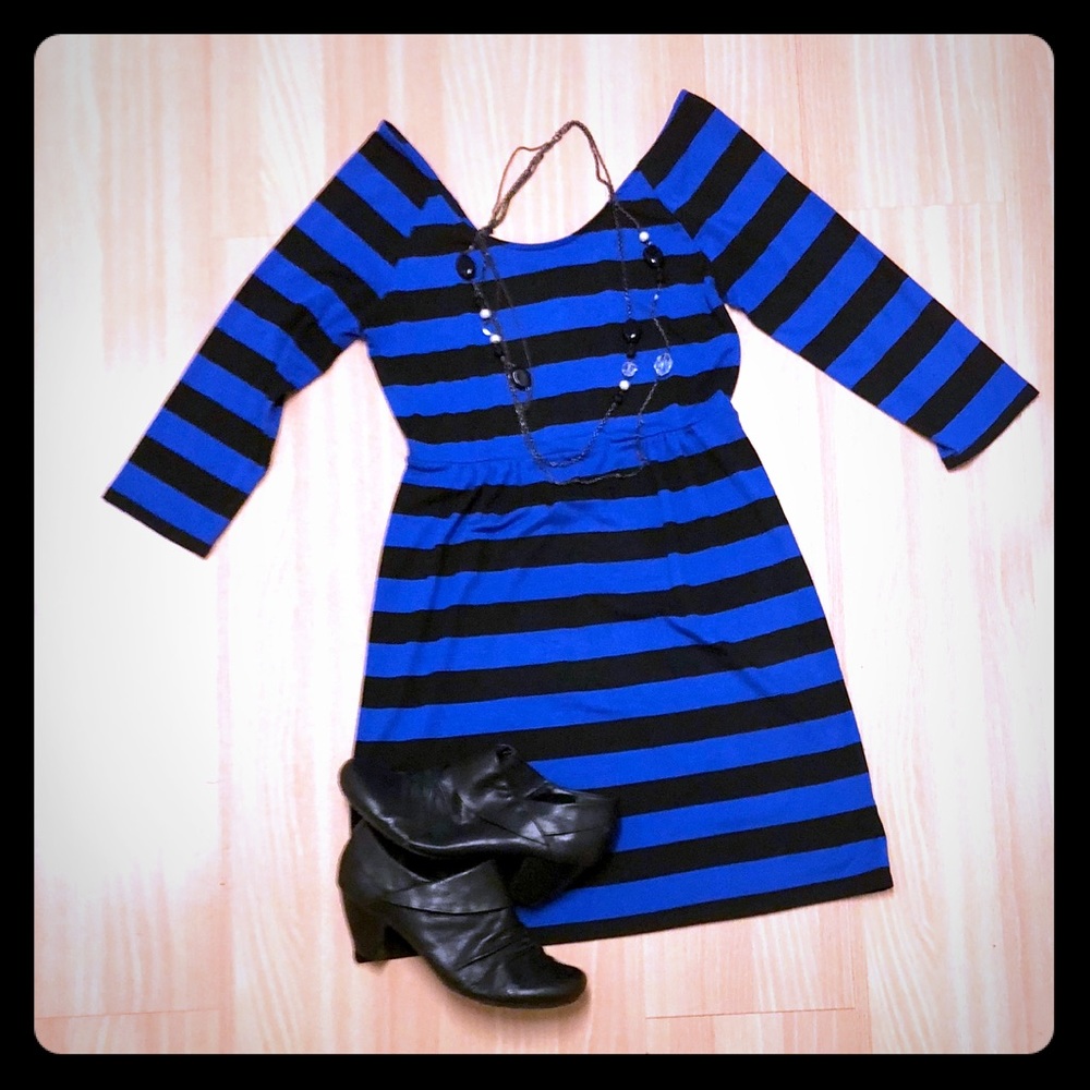 Absolutely adorable striped dress!